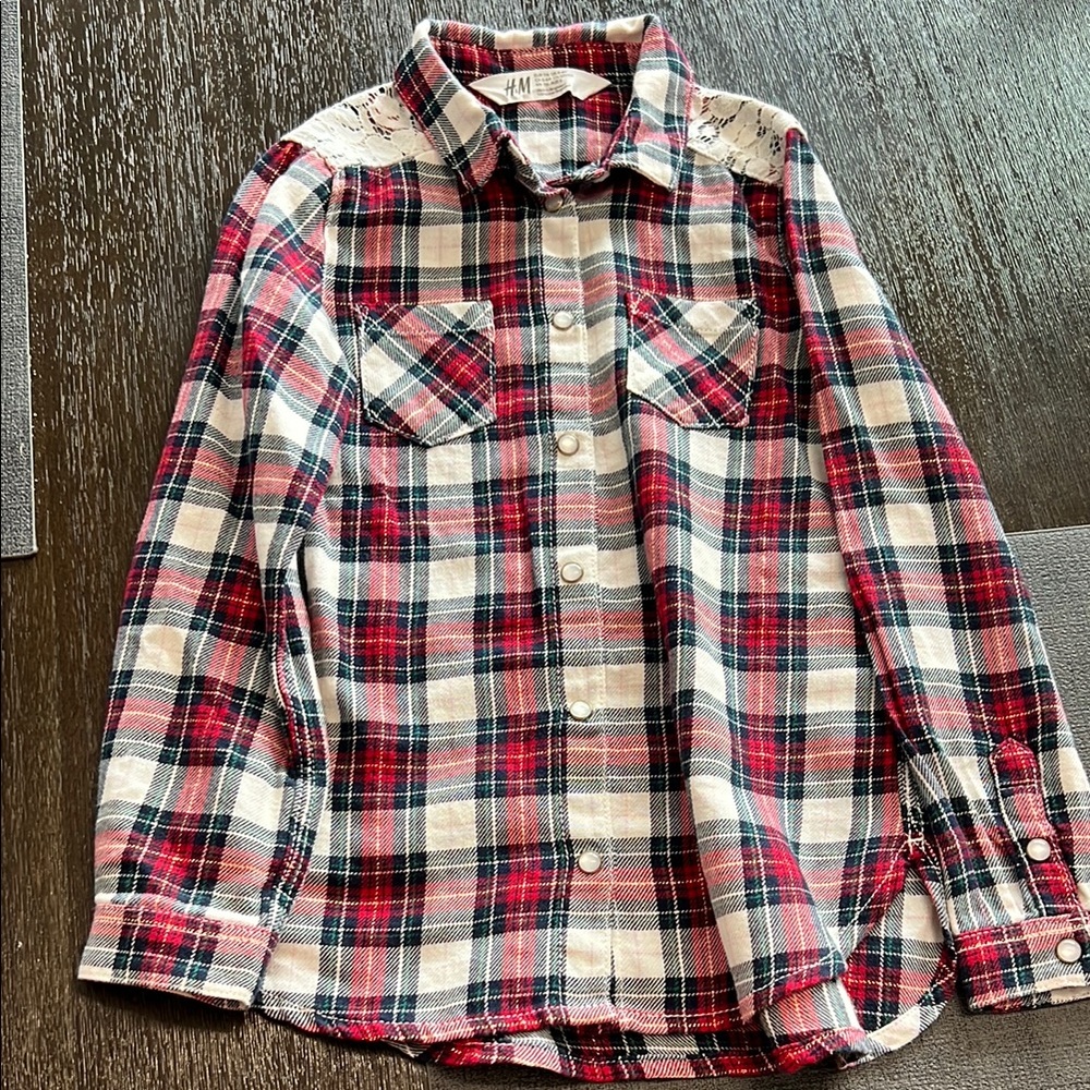 H&M size 5-6 colors red and green n white